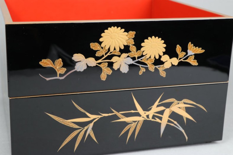 ◇輪島黒塗重箱 沈金蒔絵 四君子（蘭・竹・梅・菊）図 四段重 共